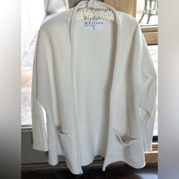 Frank & Eileen Beach Cream Triple Fleece Open Cardigan. Excellent condition! - Picture 2 of 5